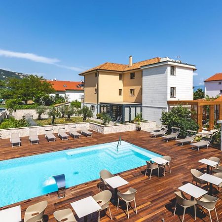 Vila Iris Baska 2 Hotel Bagian luar foto