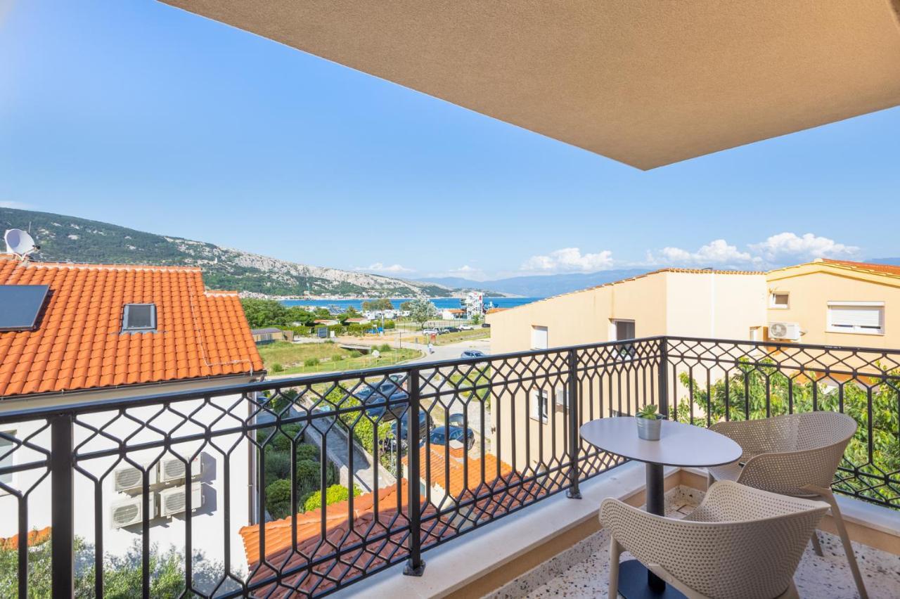 Vila Iris Baska 2 Hotel Bagian luar foto