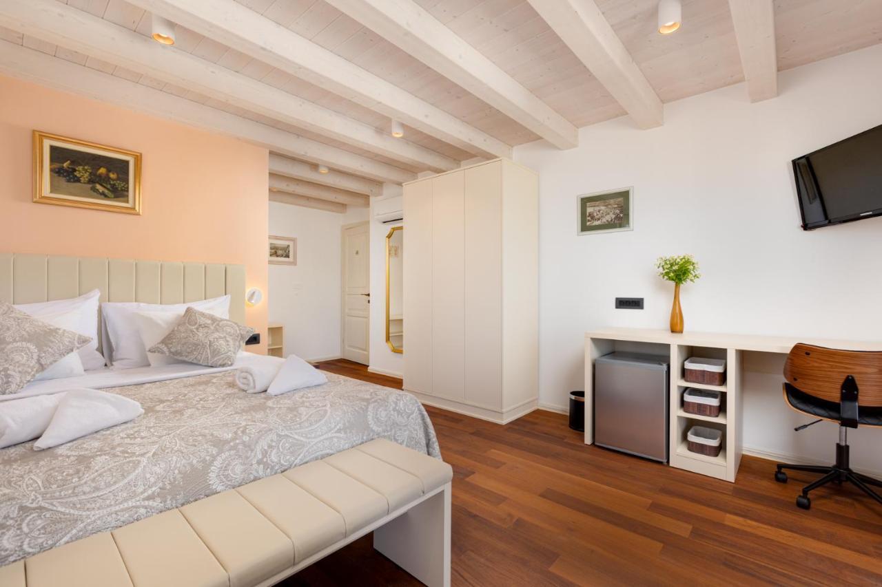 Vila Iris Baska 2 Hotel Bagian luar foto