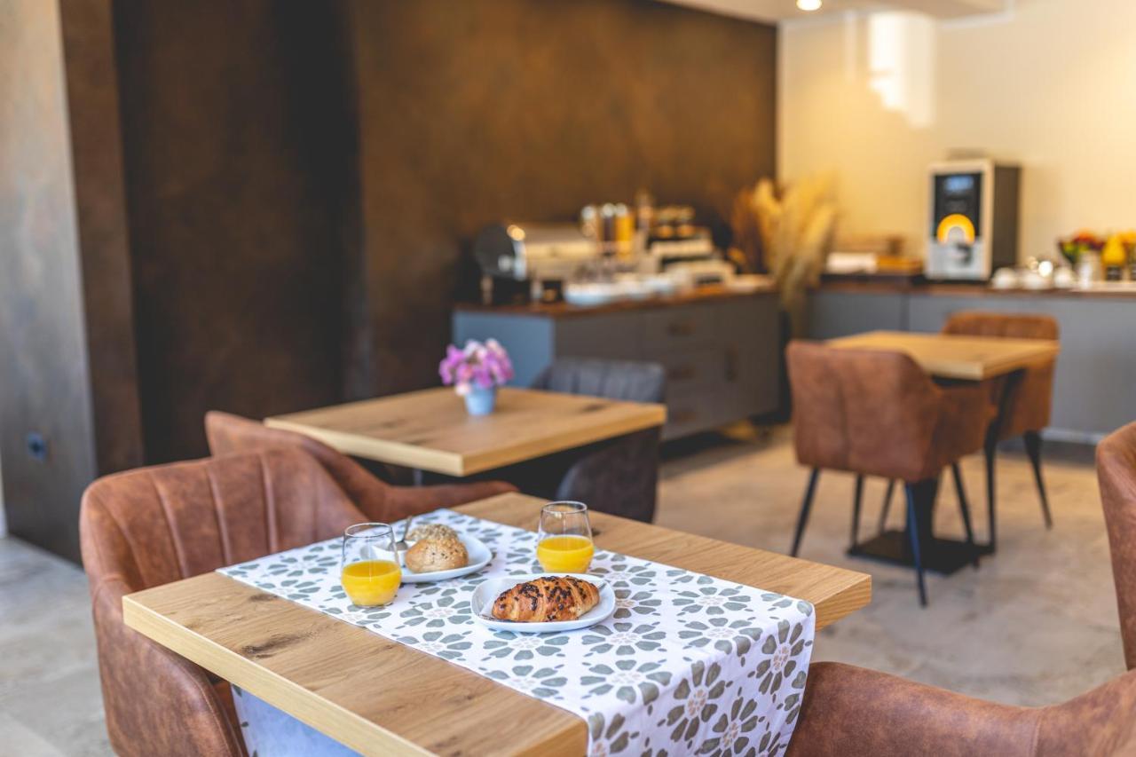 Vila Iris Baska 2 Hotel Bagian luar foto