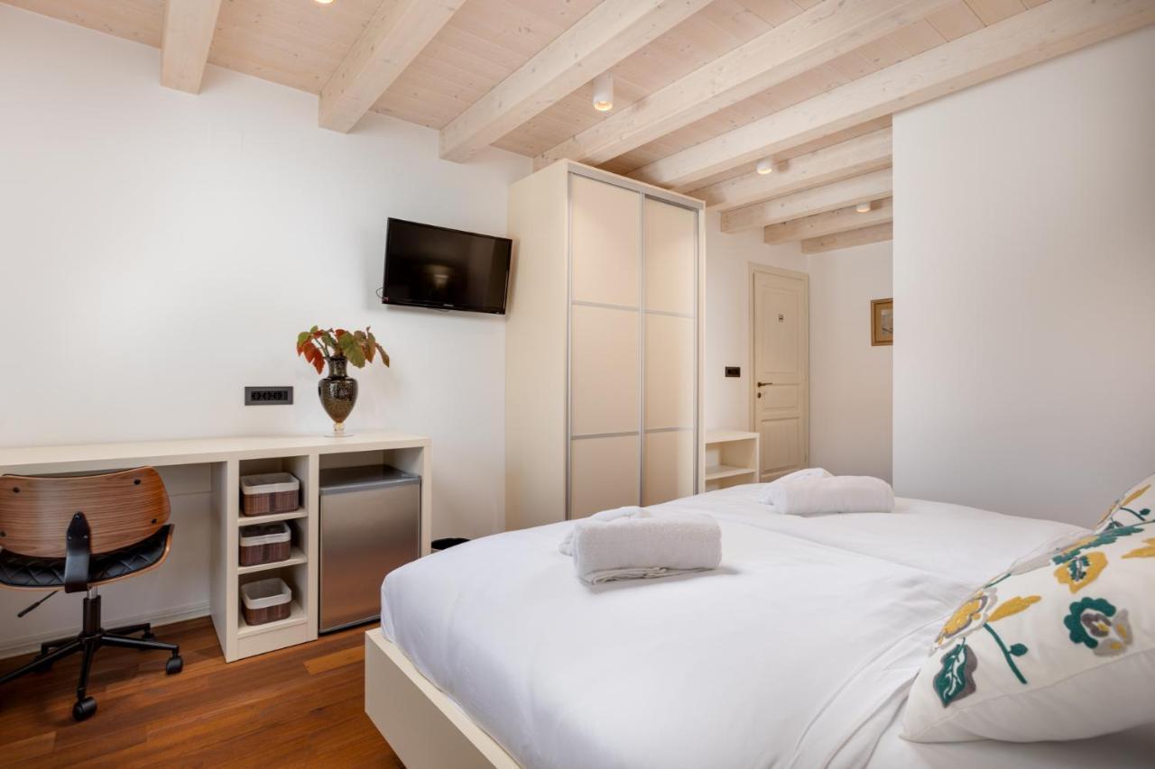 Vila Iris Baska 2 Hotel Bagian luar foto